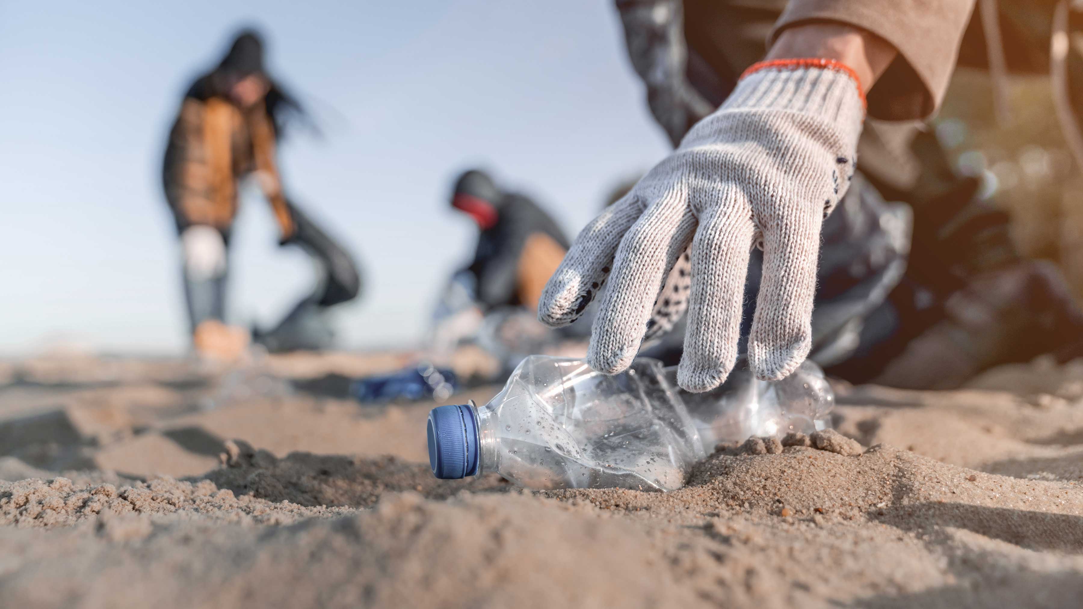 CSR, Photography Website, Hero, Beach Cleanup, 16:9 3600