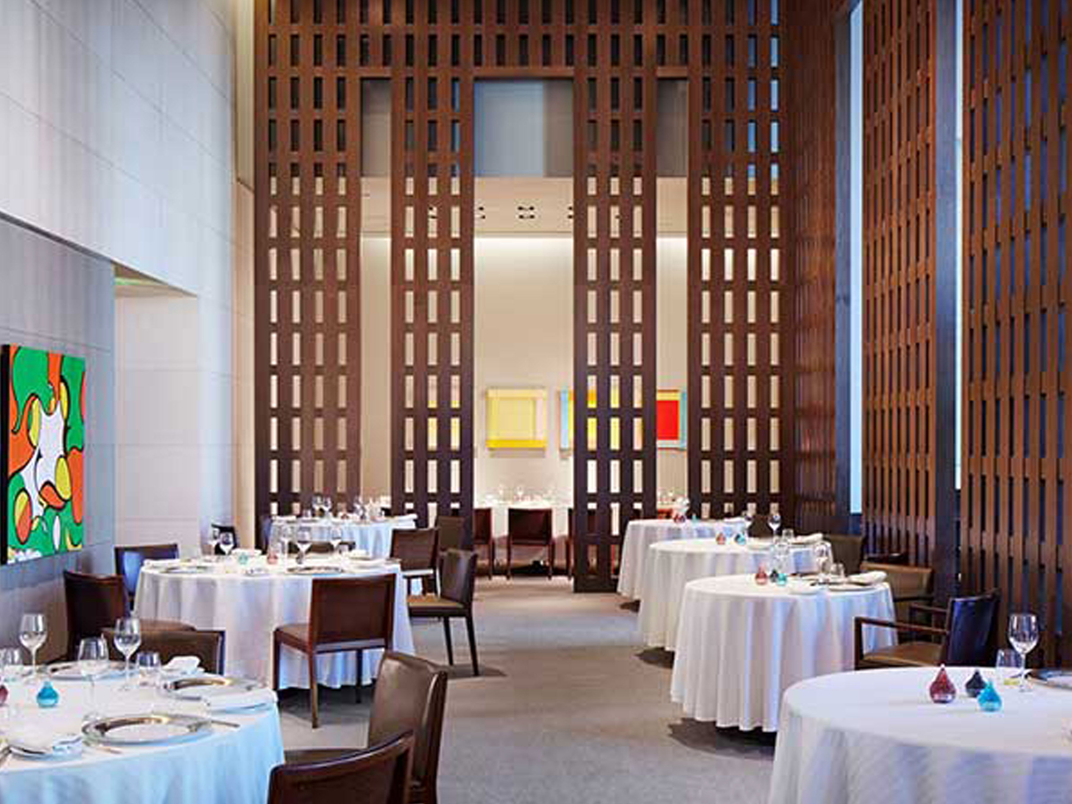 Photograph of the interior of an upscale rstaurant