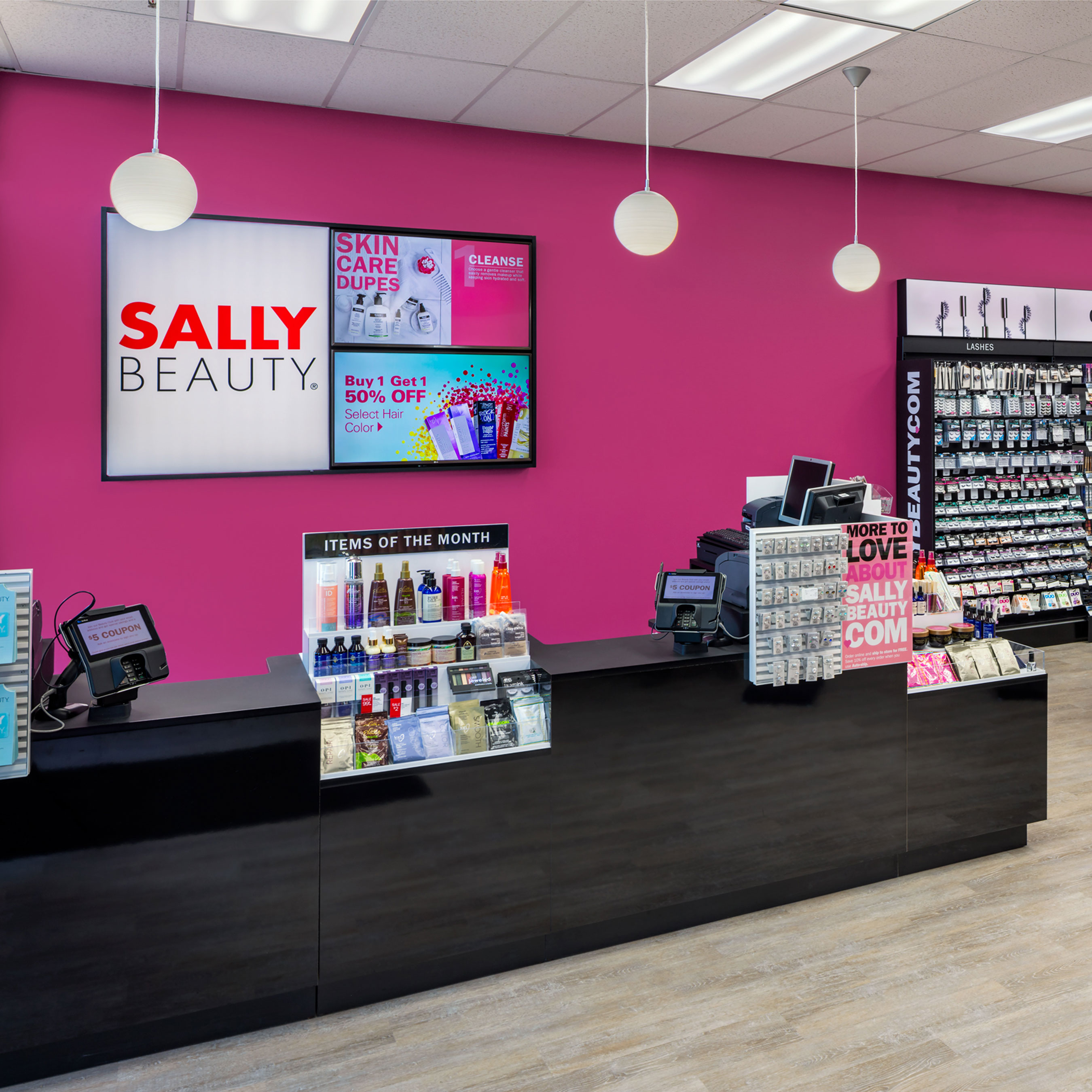 Sally Beauty Holdings Streamlines Store Execution and Communications