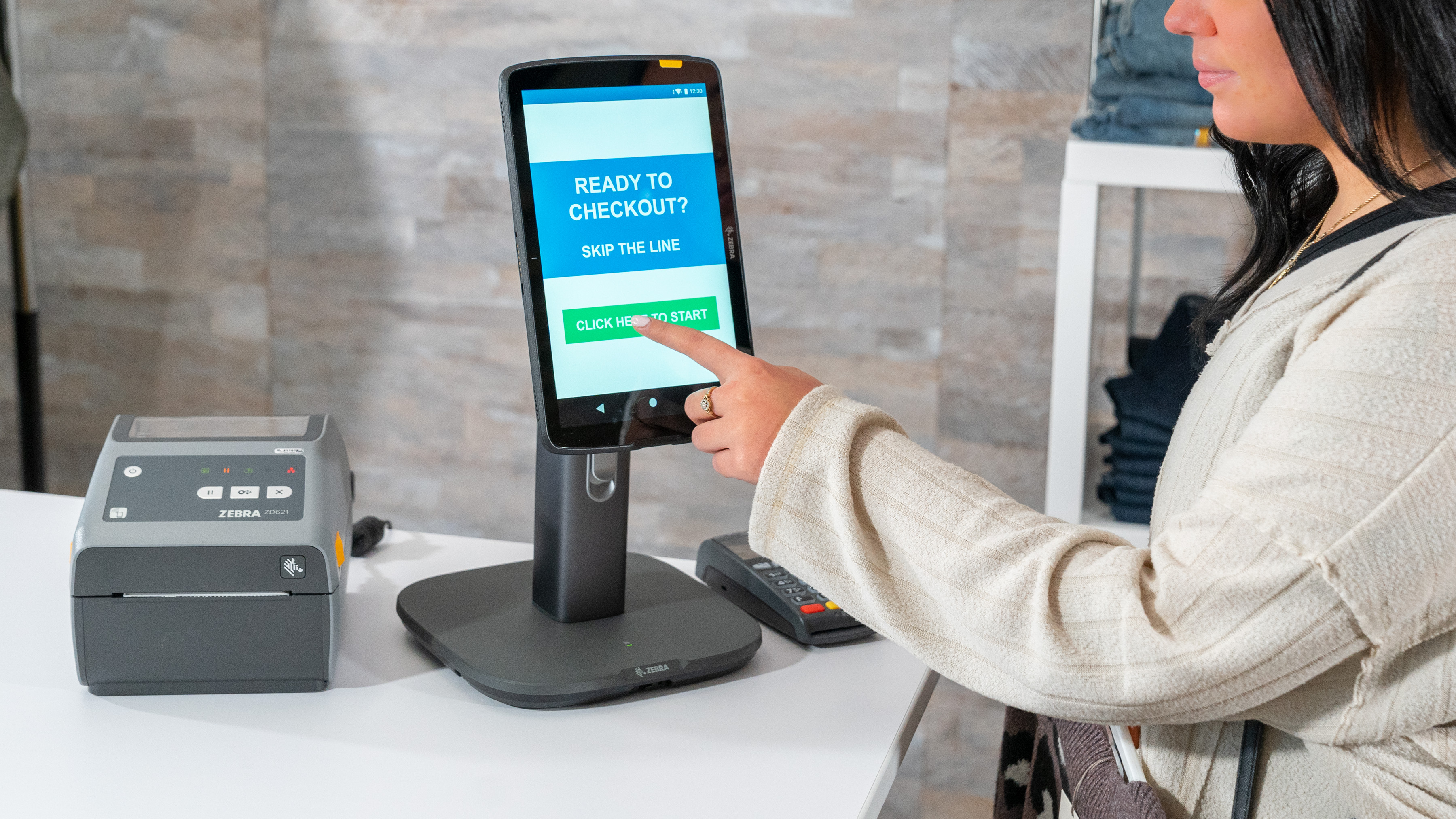 What is an Android credit card reader? How to build an Android POS system.