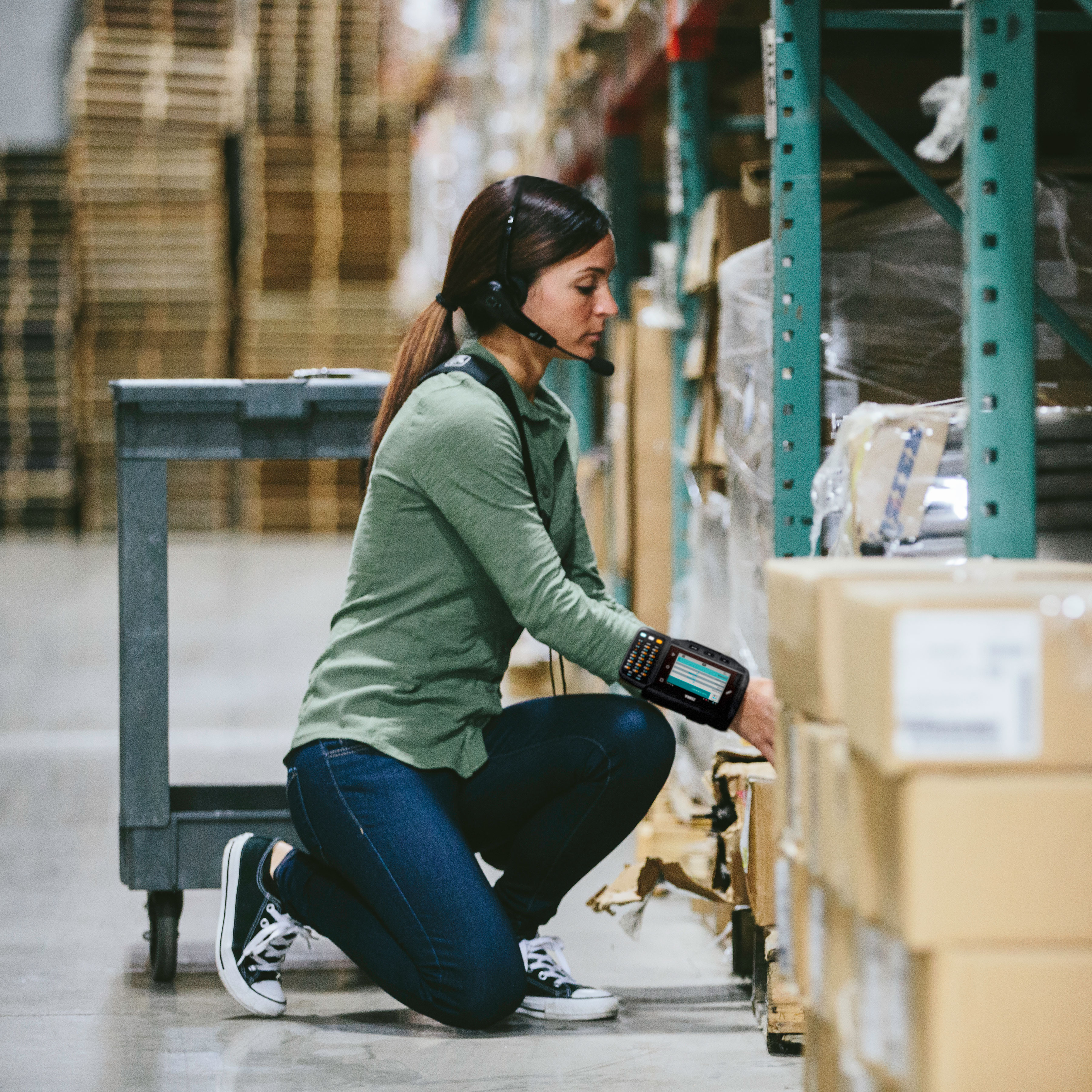 warehouse-photography-website-wt6300-hs3100-picking-1x1-3600.jpg warehouse-photography-website-wt6300-hs3100-picking-1x1-3600.jpg