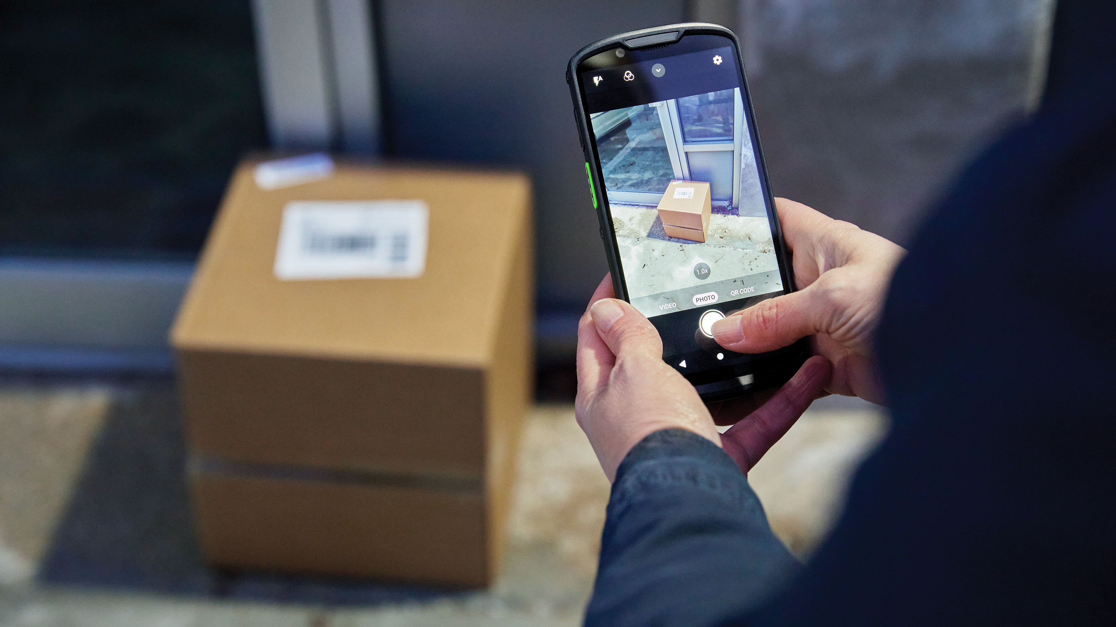 tandl-photography-website-warehouse-proof-of-delivery-hero-16x9-3600x2025