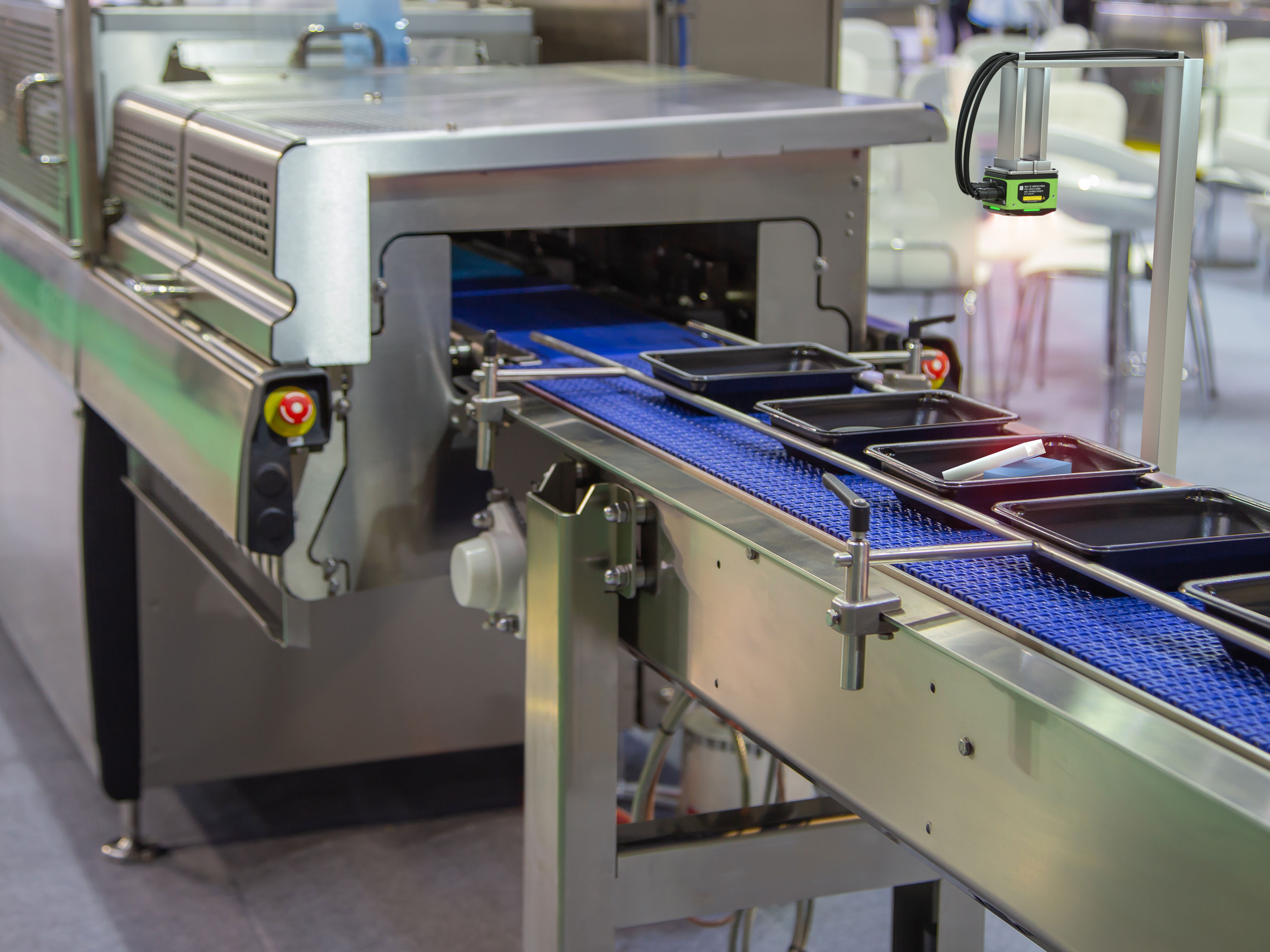 Zebra VS40 scanning package content in a manufacturing facility