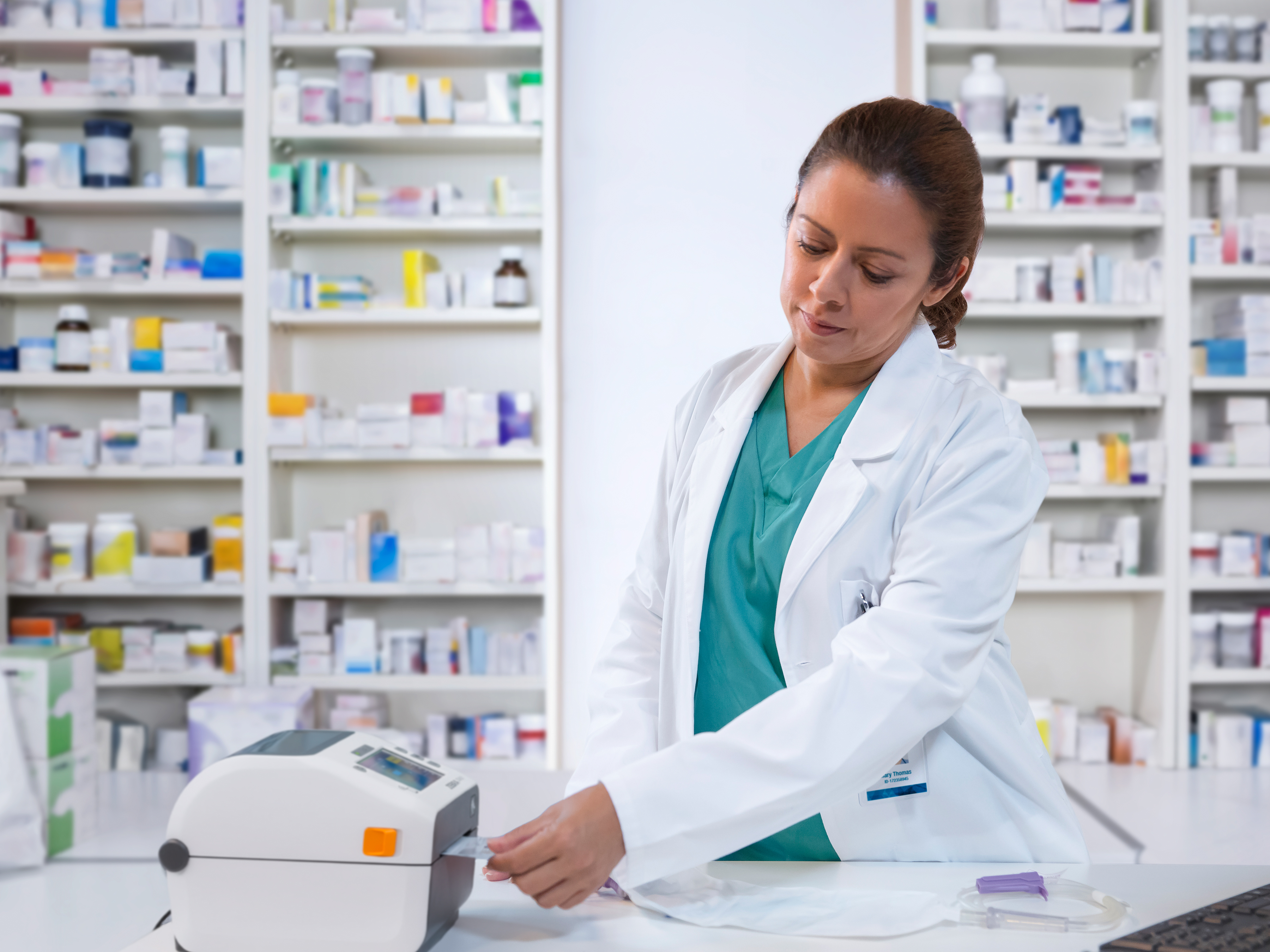 Reliable Prescription Labeling in Retail Pharmacies with the ZD621-HC Printer